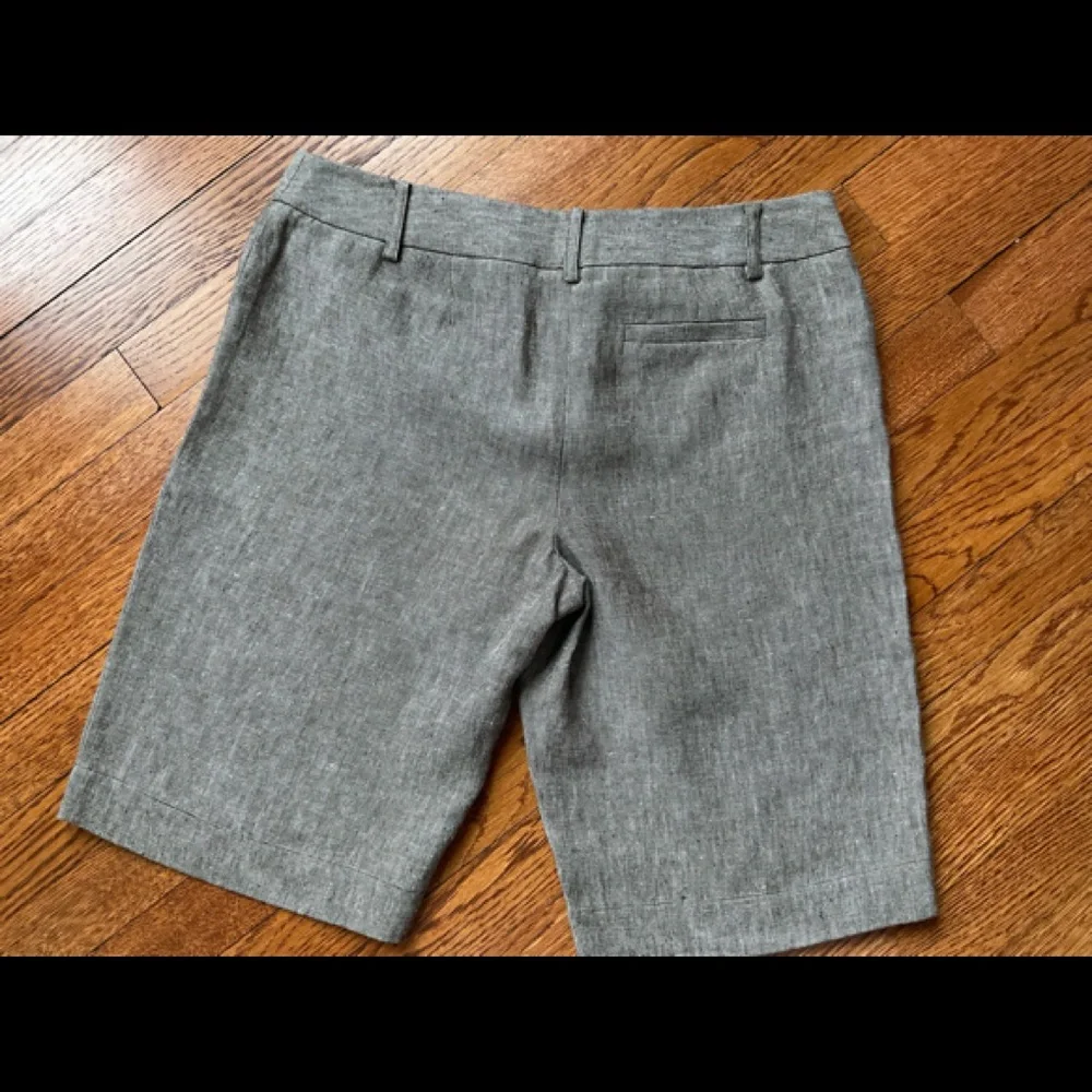Ann Taylor Linen Shorts - Picture 2 of 4